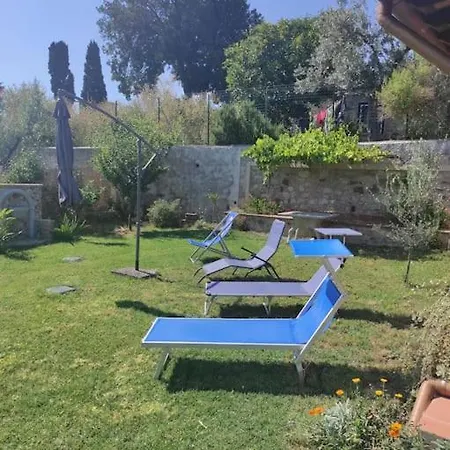 Il Giardino Fiorito Holiday home *